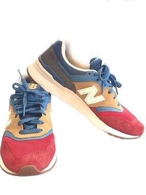 New Balance Men's 997H Sneaker size 8.5